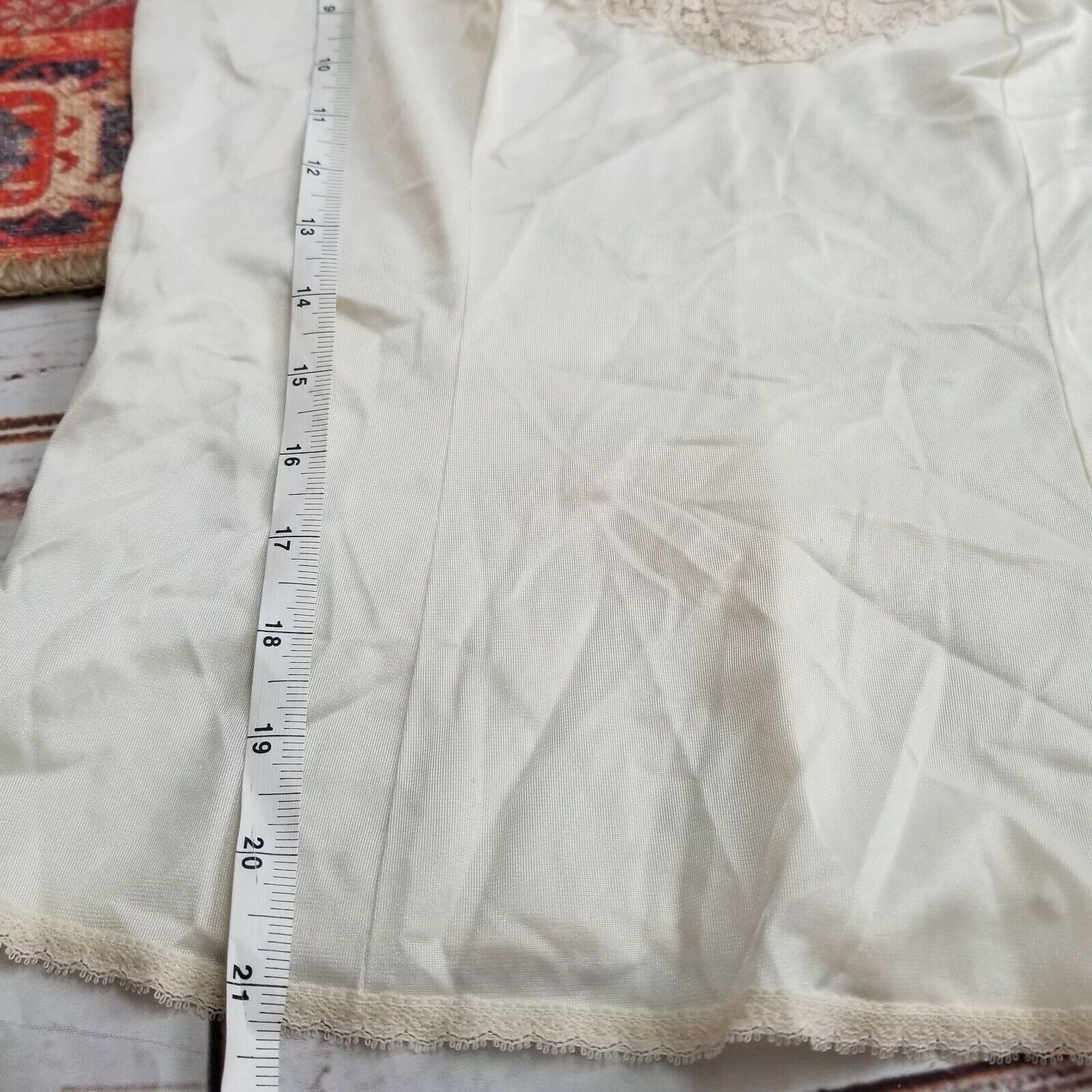 VTG DEENA Ivory Floral Cami Satin Nylon Camisole Top Lace Yoke Sz 34 M
