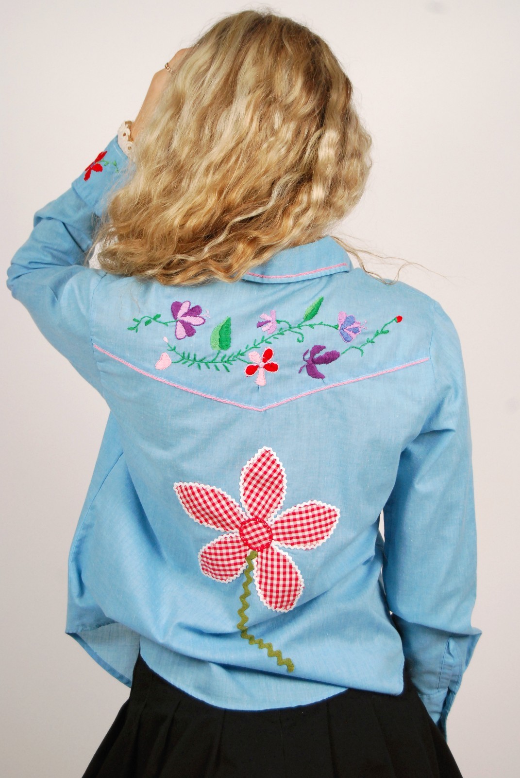 70s Patchwork Nature Button Up (S) small blue vintage embroidered western boho