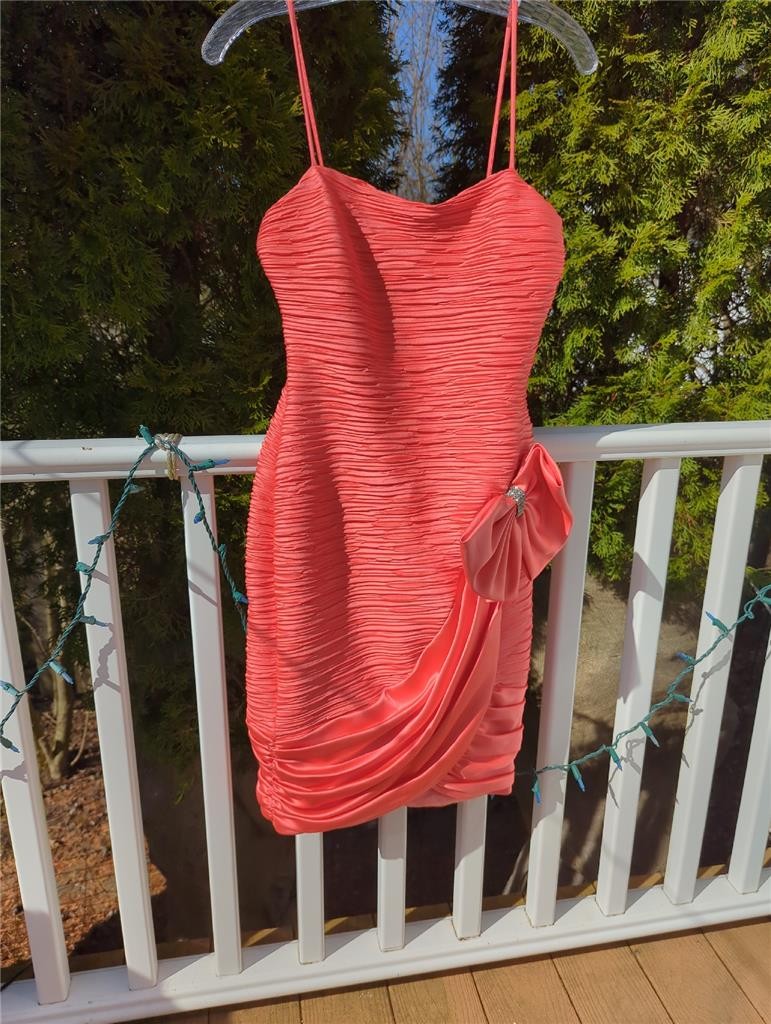 1980’s VTG. ORANGE RUCHED SPAGHETTI STRAPS RHINESTONE CLIP DRESS-32″ BUST-USA