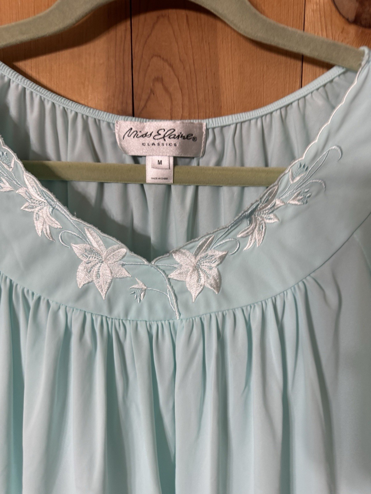 VTG Miss Elaine Sea-foam Green BUTTER SOFT Nylon Nightgown Women’s Medium NWOT