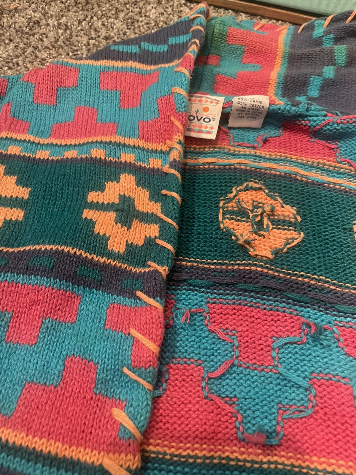 RARE Vintage Southwestern Sweater Vest Size Medium Colorful Plant Fiber Fabric