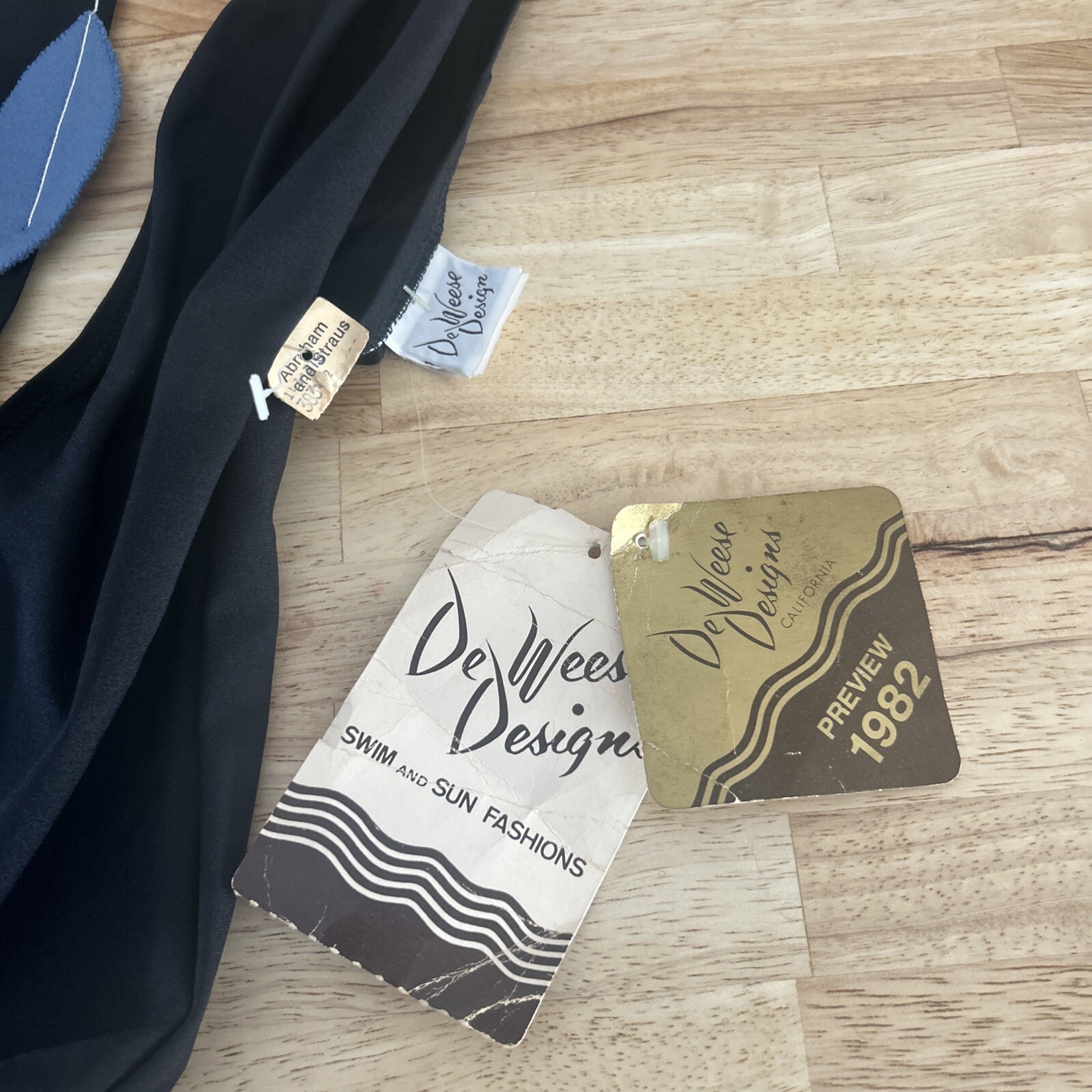 Vintage DeWeese Designs California Black Swimsuit Leaf Lure Size 14 Halter Top