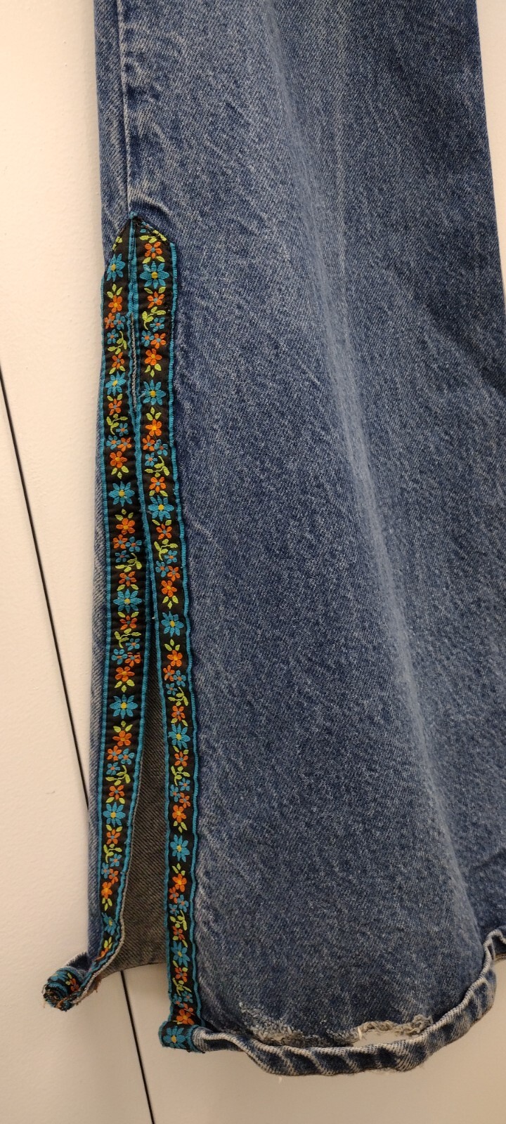 Mudd Jeans 90s Blue Denim Wide Bell Bottoms Waist 26 inch Epic SIDE SLIT