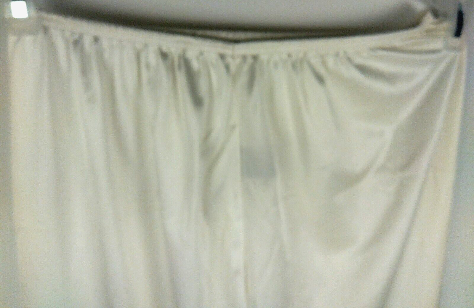 Vassarette Ladies 100% Nylon White 25″ Long Half Slip Size M (63)