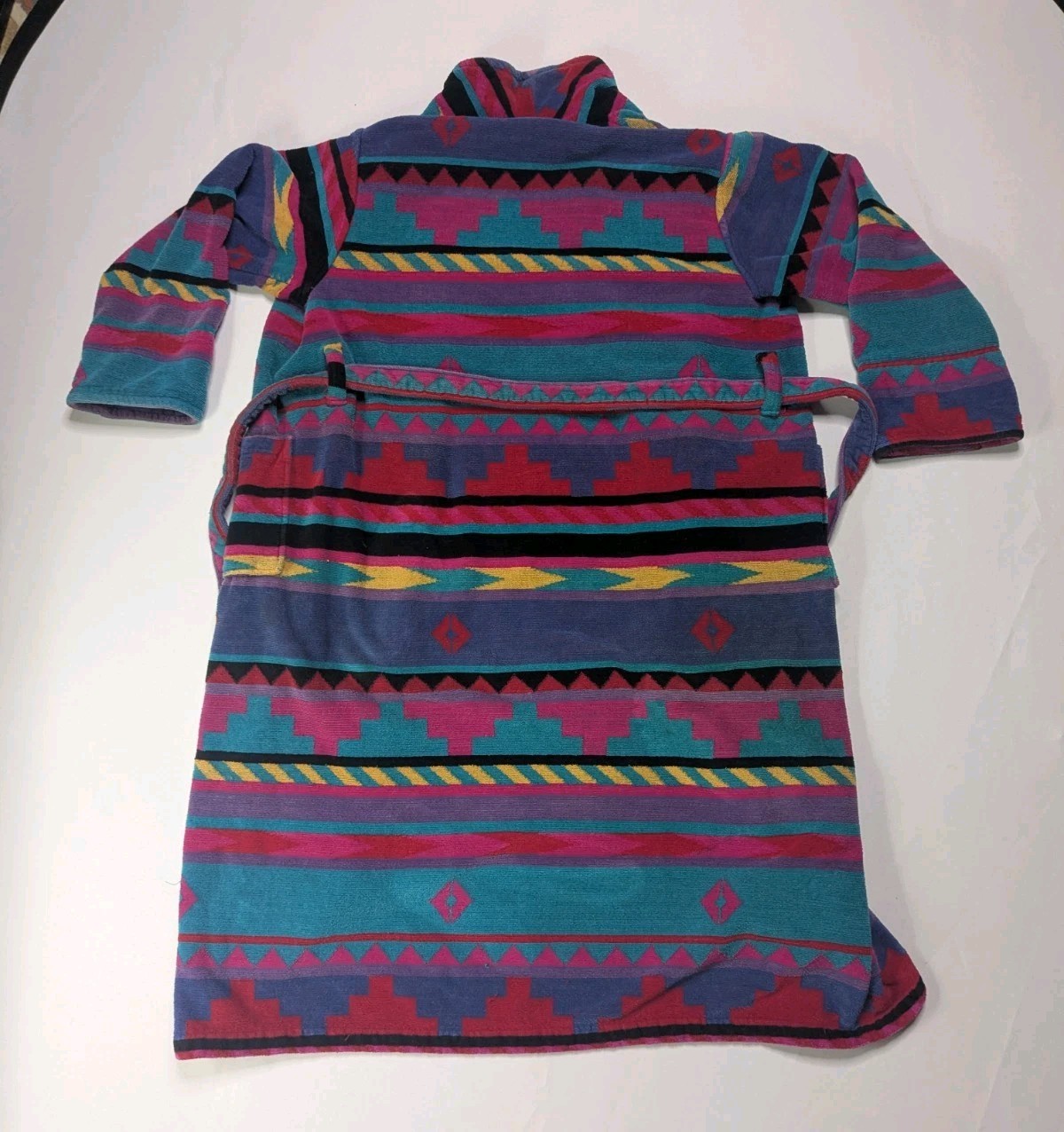 VTG TJ Lawford Bathrobe Bold Southwestern Aztec Tribal Belted Pockets Size M