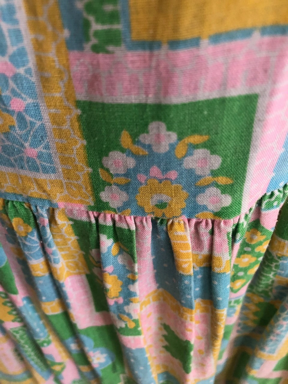 Vintage Peasant Garden Cotton lightweight Peasant dress Iowa Farm Milkmaid M/L