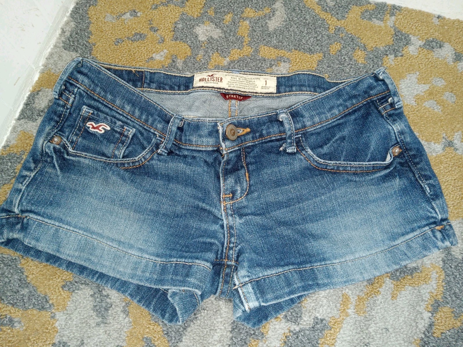 HOLLISTER Shorts Y2K Ultra Short Low-Rise Distressed Denim Juniors Sz 1 Festival