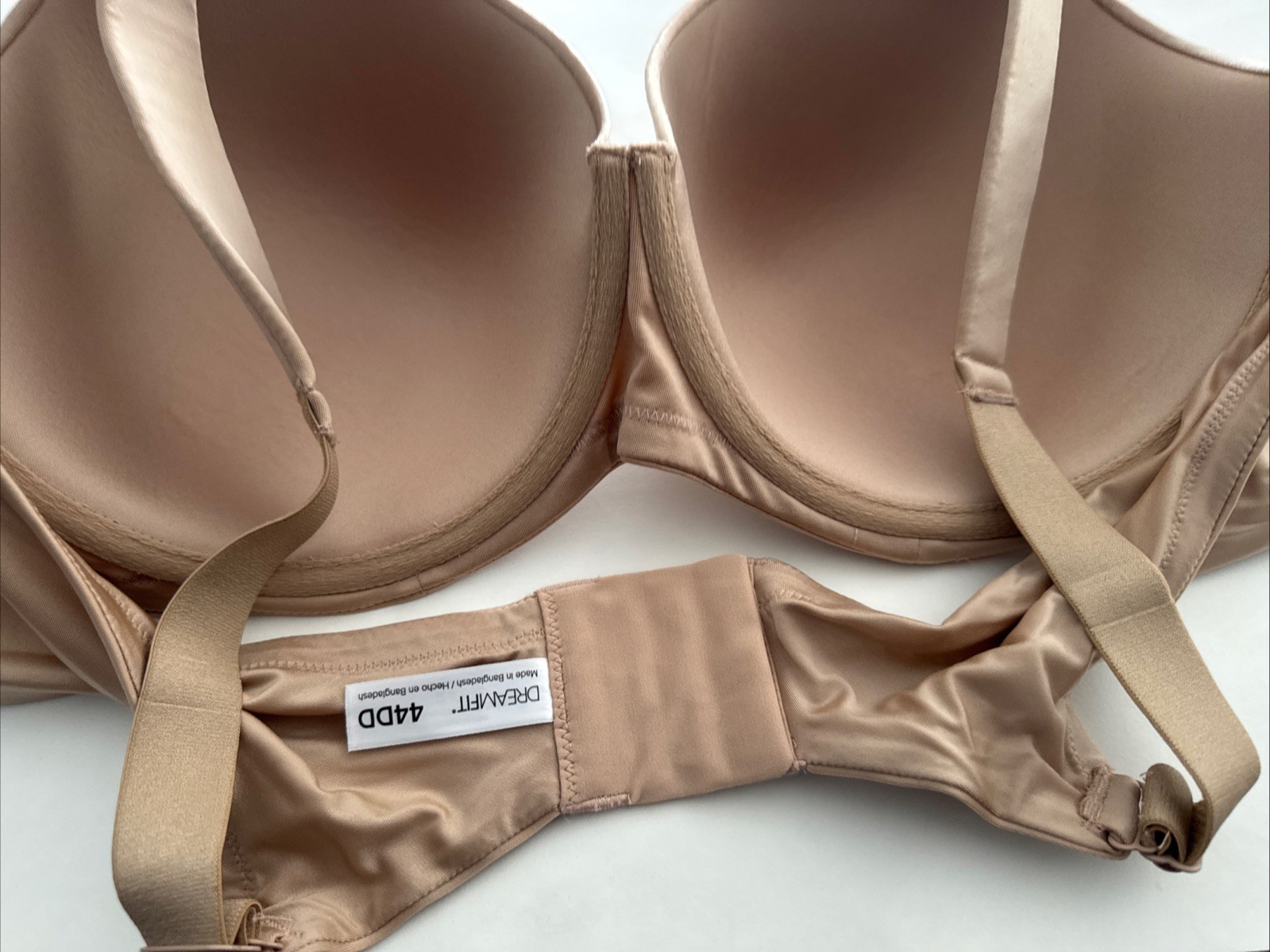 Dreamfit Womens 44DDBra Full Coverage Microfiber Smooth Underwire Beige Plunge