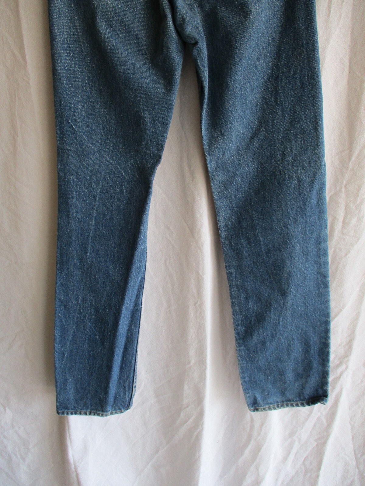 Vintage Levis 701 Student 26×32 High Waist Button Fly Medium Wash