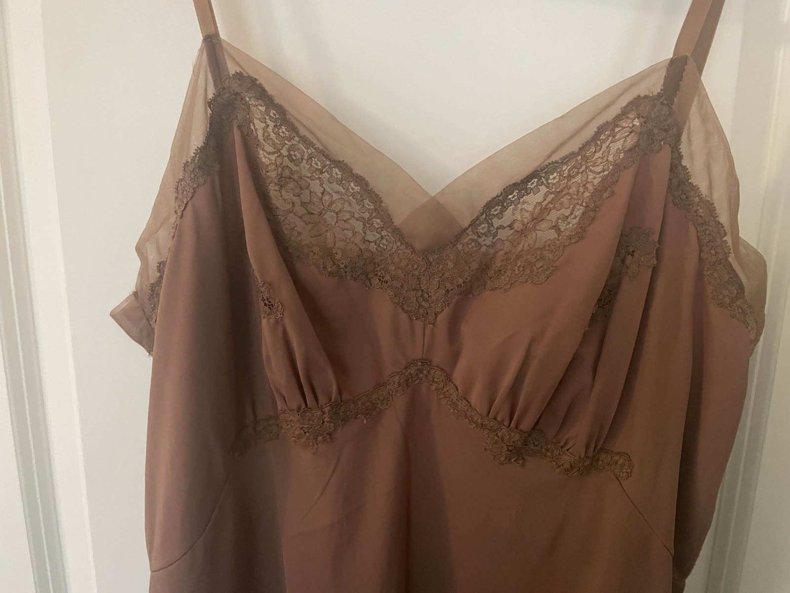 Vintage Van Raalte Suavette Full Slip Mocha Mushroom Brown Lace Size 40, 07206A