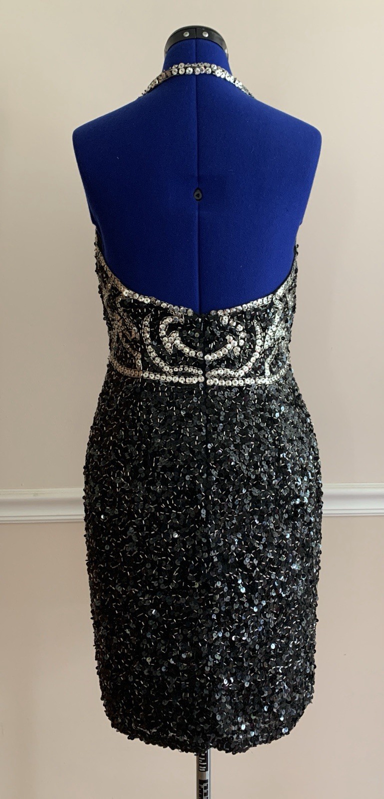 Vintage Black And Sliver Color Beaded And Sequin Short Evening Dress Size A