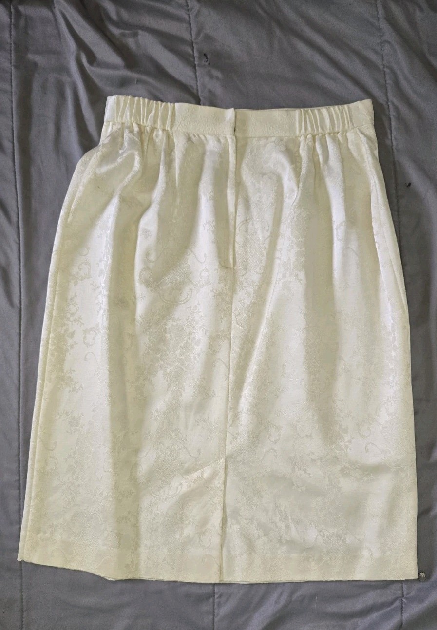 Vintage 1980s Nah Nah Petite Brocade Skirt Suit Ivory Bridal Cottage core