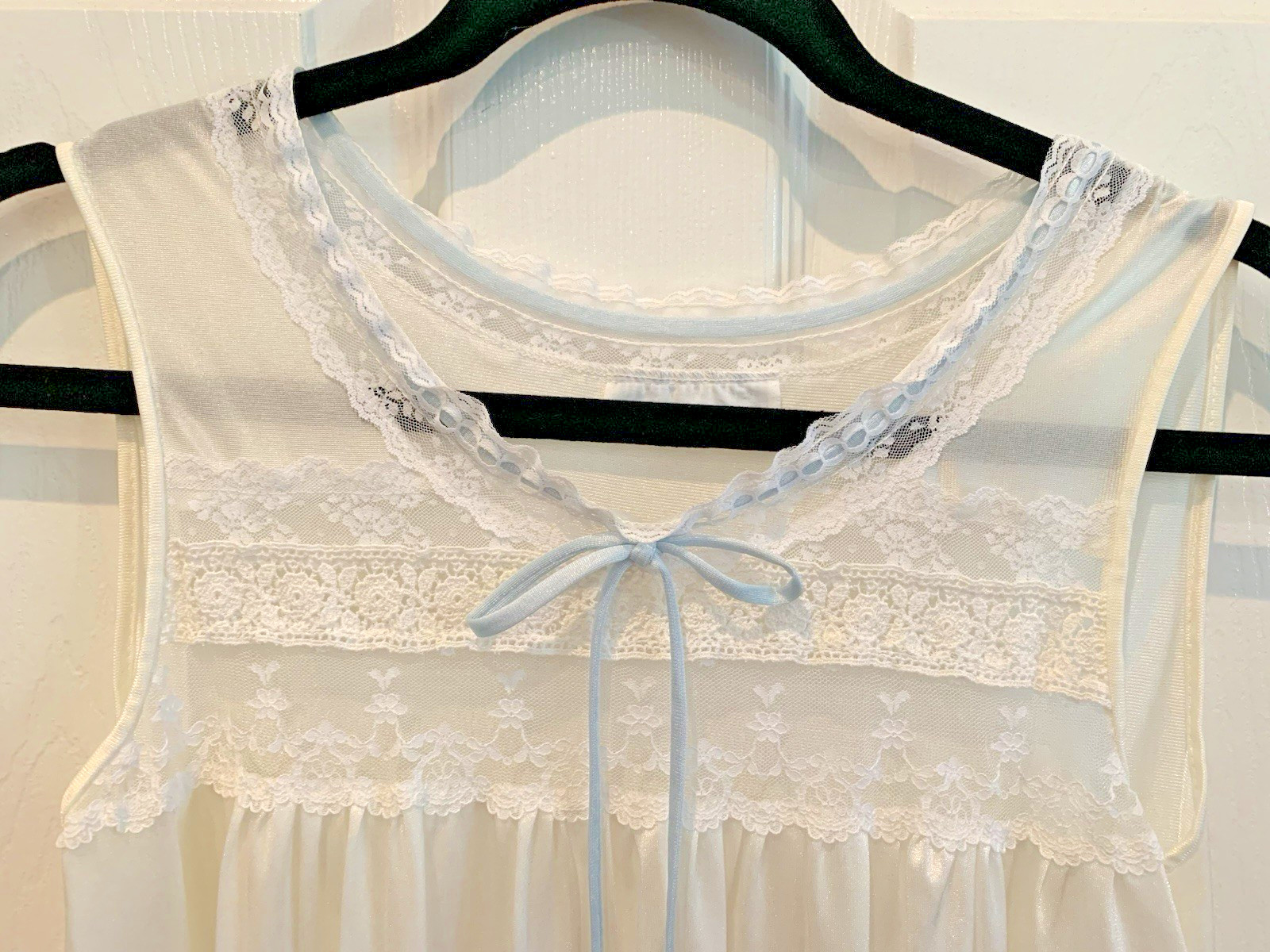 Vintage Night Flowers Nightgown & Robe Long White Nylon Peignoir Set Size Petite