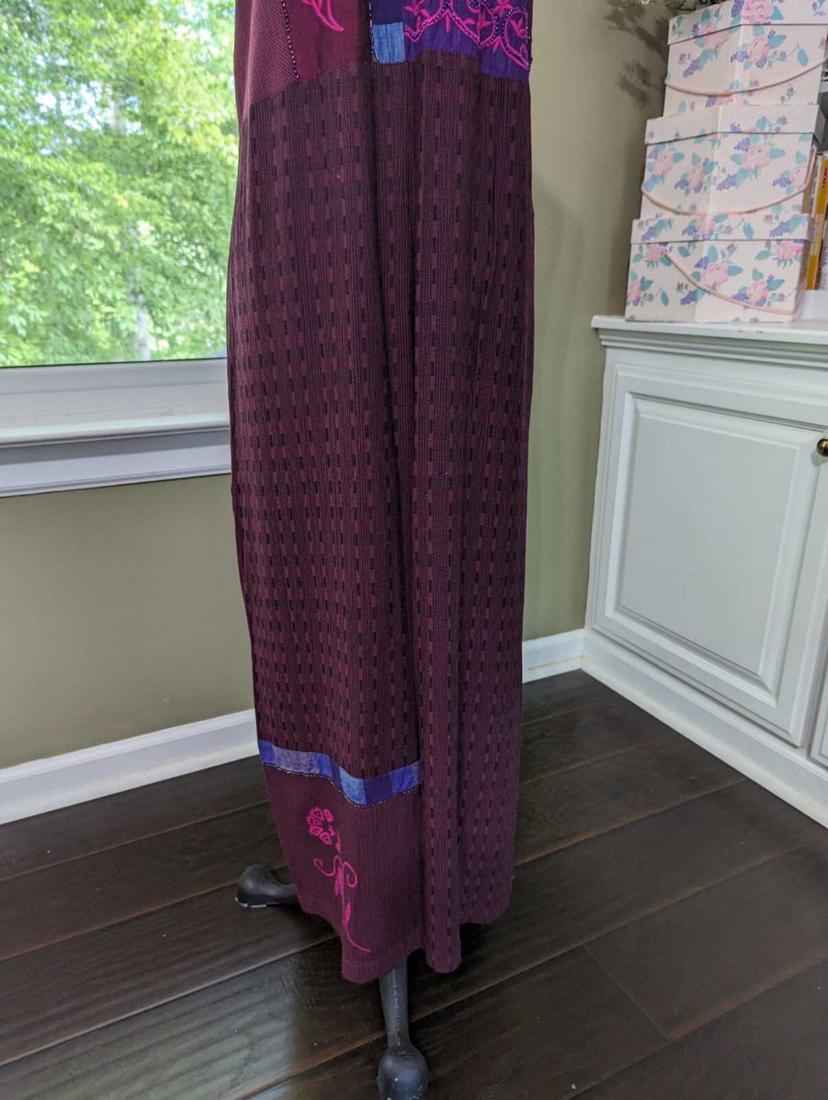 VTG LONG DRESS/ROMPER w/Diff. Fabrics-Embr-Beads-Mother of Pearl Accents-size L