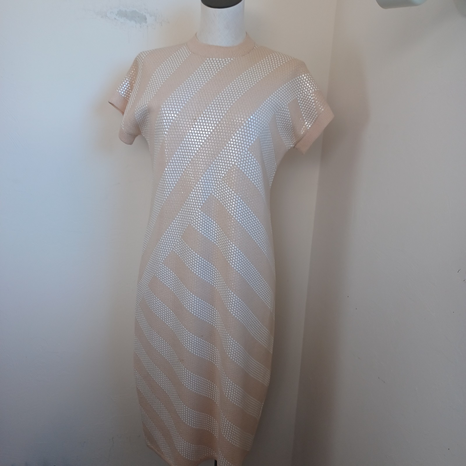 St John Saks Fifth Avenue Vintage Knit Sequin Geometric Dress Peach Sz 10 USA