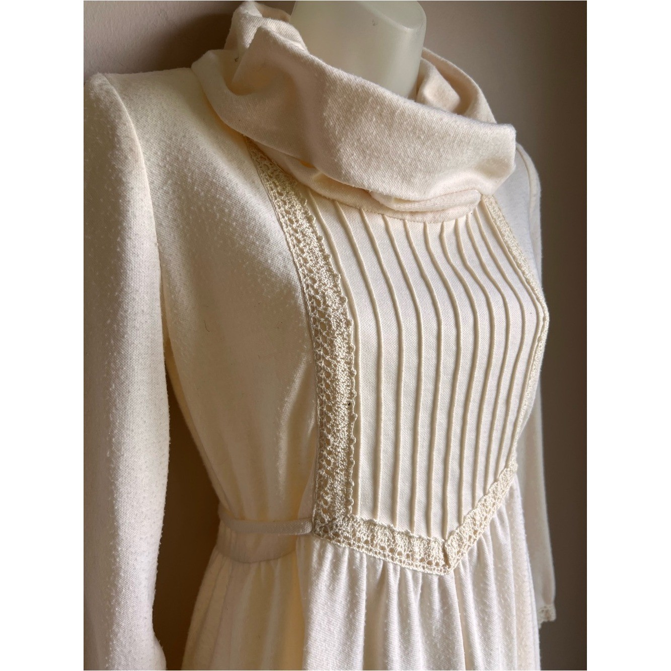 VTG TRIVIA by Charm of Hollywood Ivory Prairie Cottagecore Dress Lace 9/10 Boho