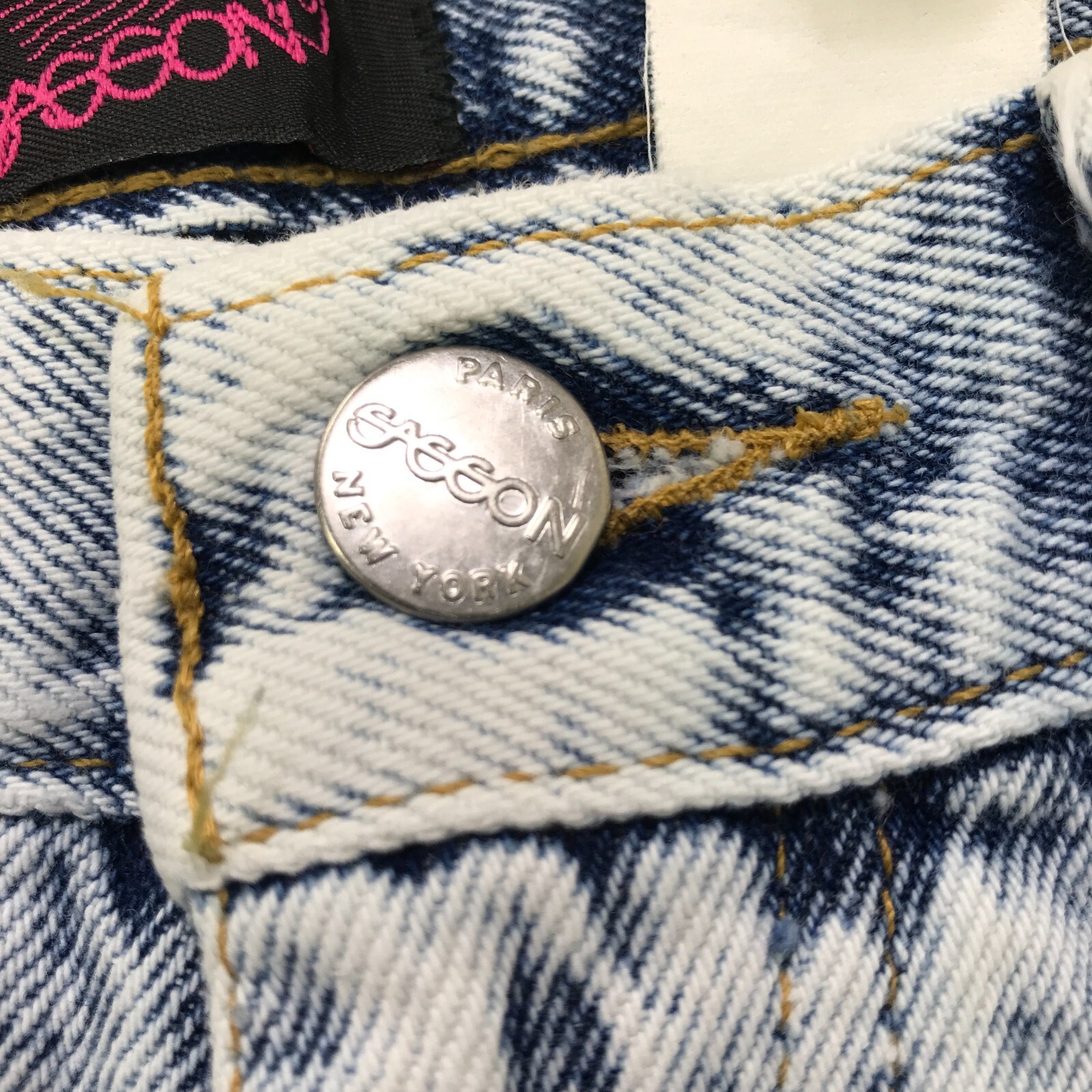 Vintage Jeans Womens 7 / 8 (24 in.) Sasson Mom Acid Washed High Waisted STAINED