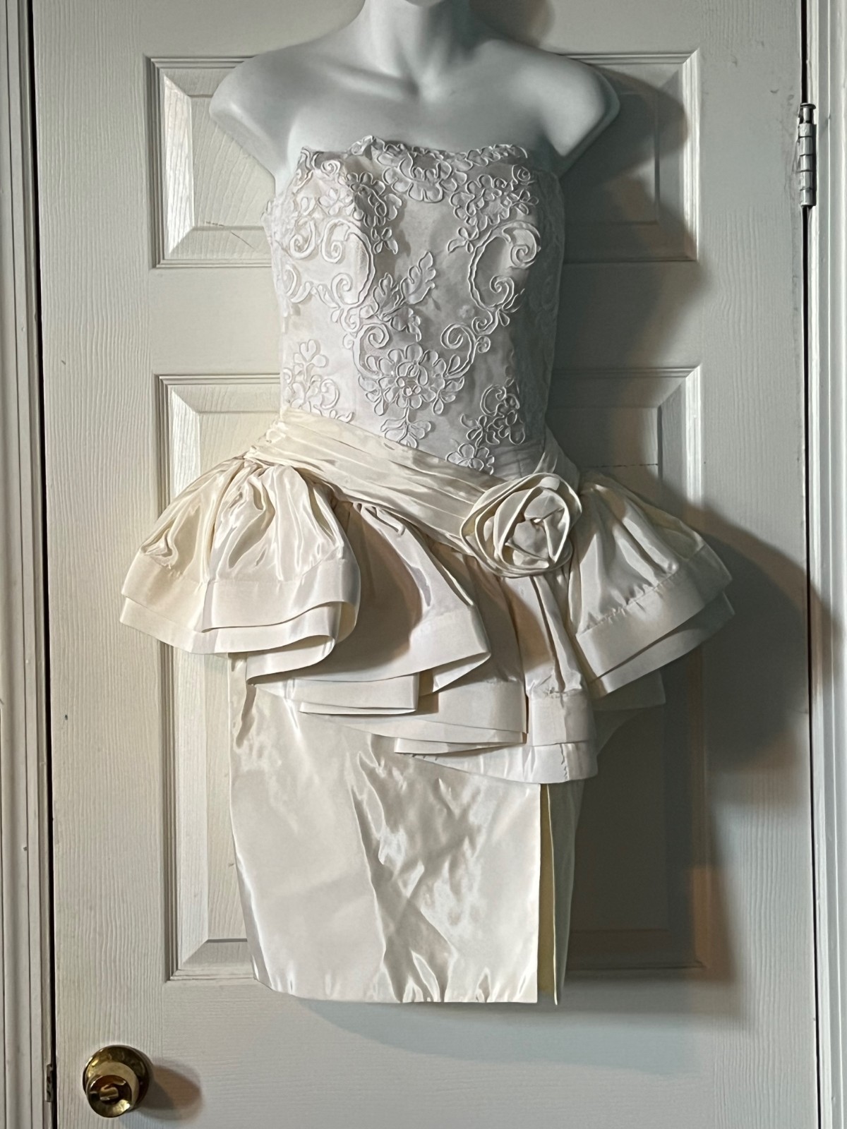 Vintage TADASHI SHOJI Lace and Taffeta Tiered PROM COCKTAIL DRESS 1980s NOS