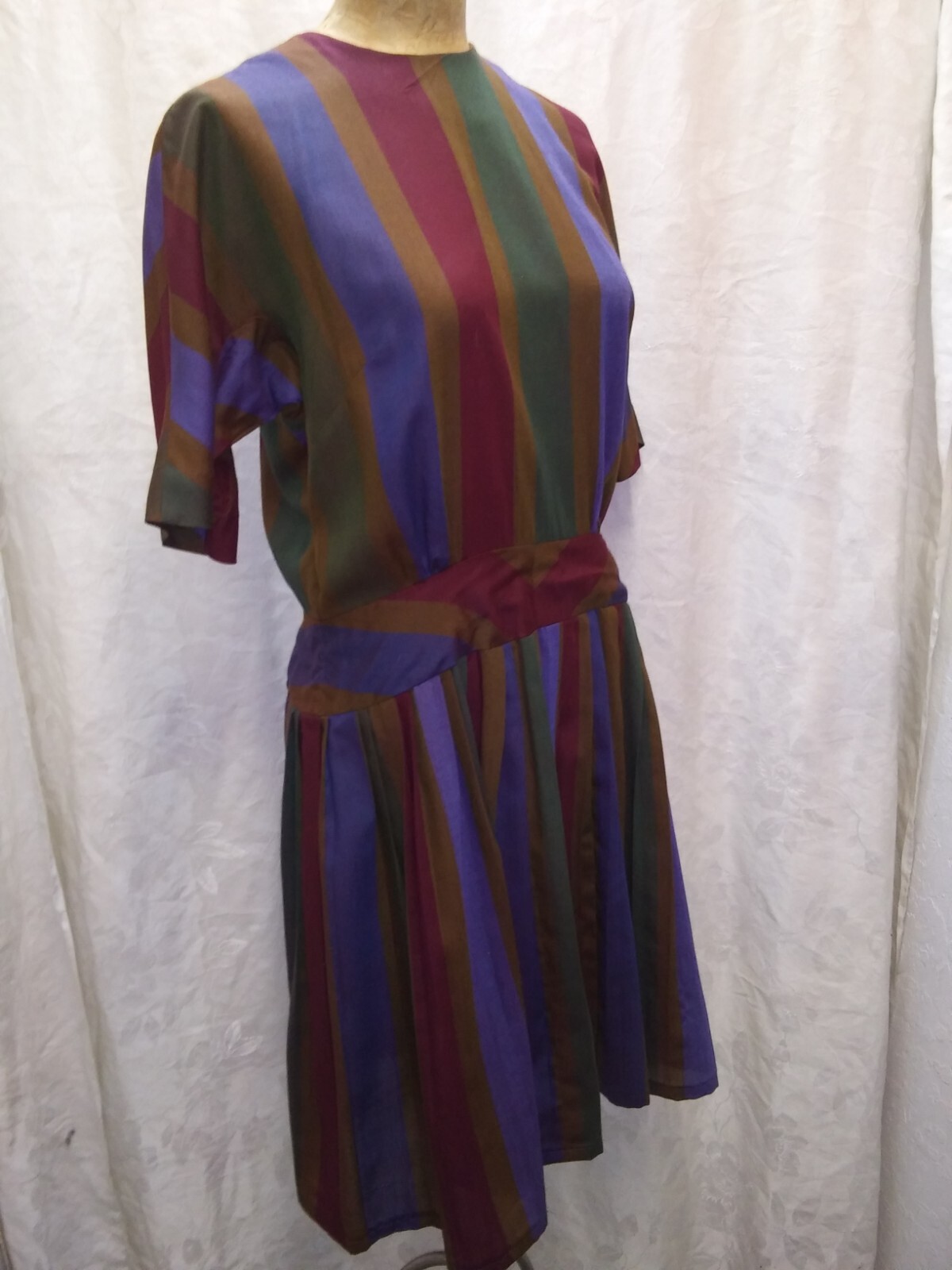1950’s Brown Dark Red Blue Green Cotton Day Dress by Jeanne Model Size M