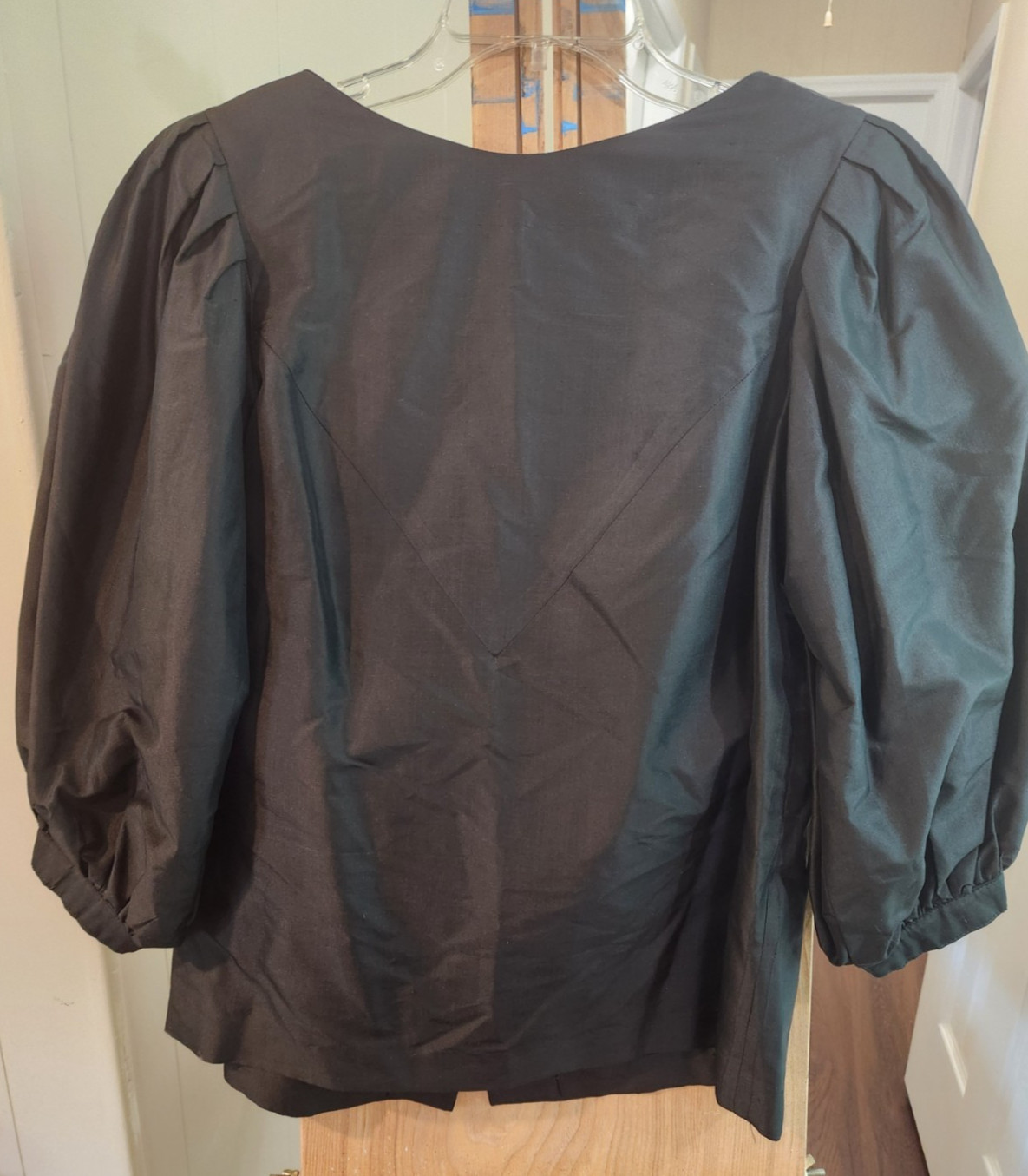 VINTAGE MISS MING SINGAPORE SILK OUTFIT (2 blouses & 2 slacks)