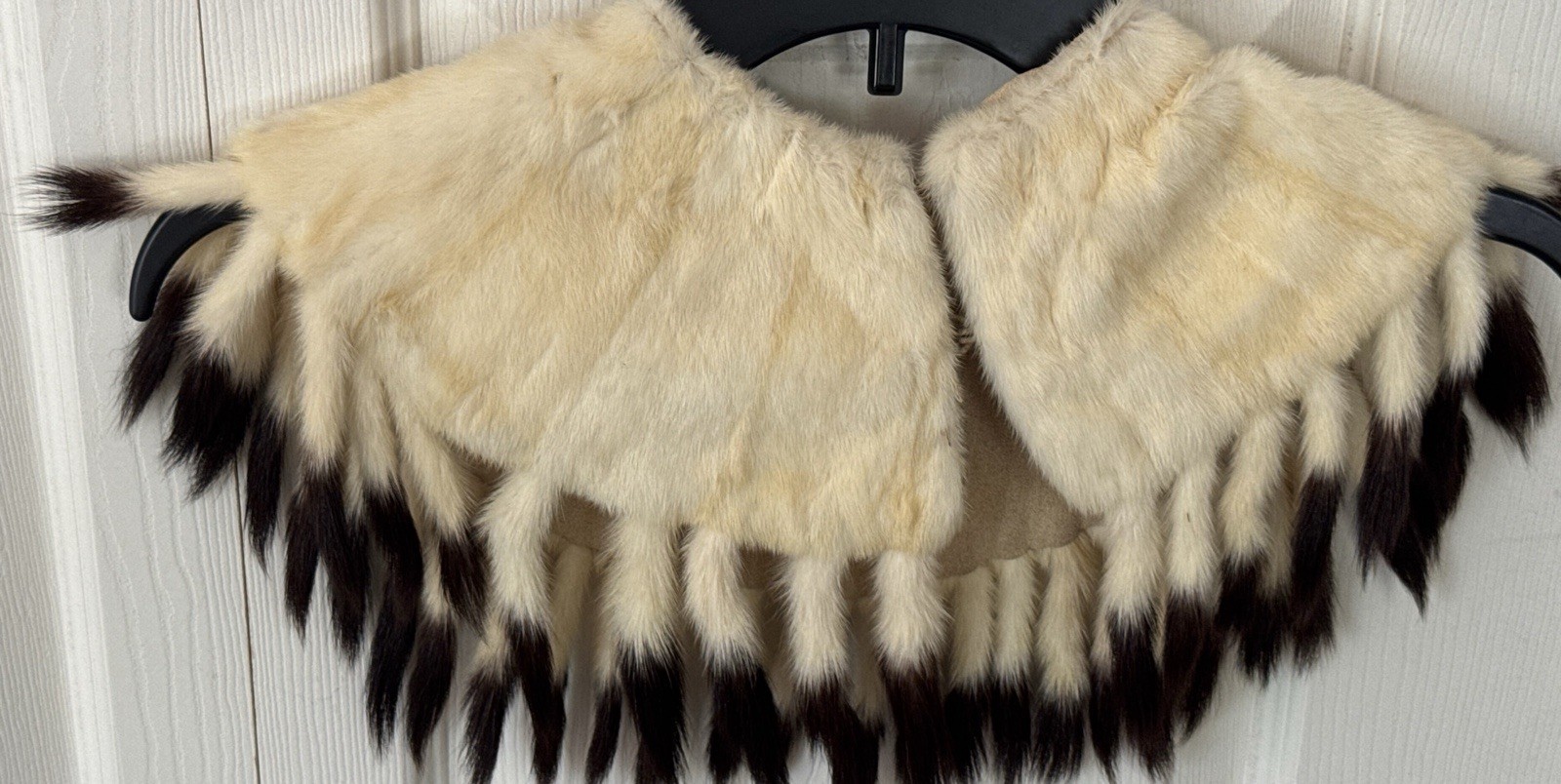 Vintage Ermine Fur Stole Champagne Blonde Color With Dark Brown 45 Tails