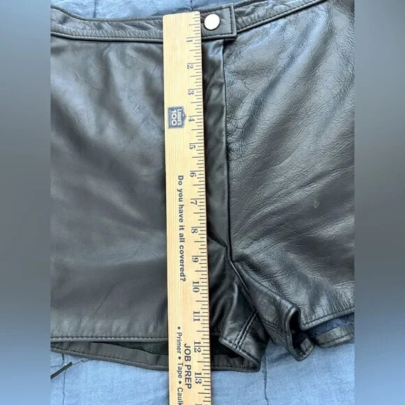 Vintage Whitaker USA 100% Leather Side Lace up Biker-Festival Shorts Size 7/8