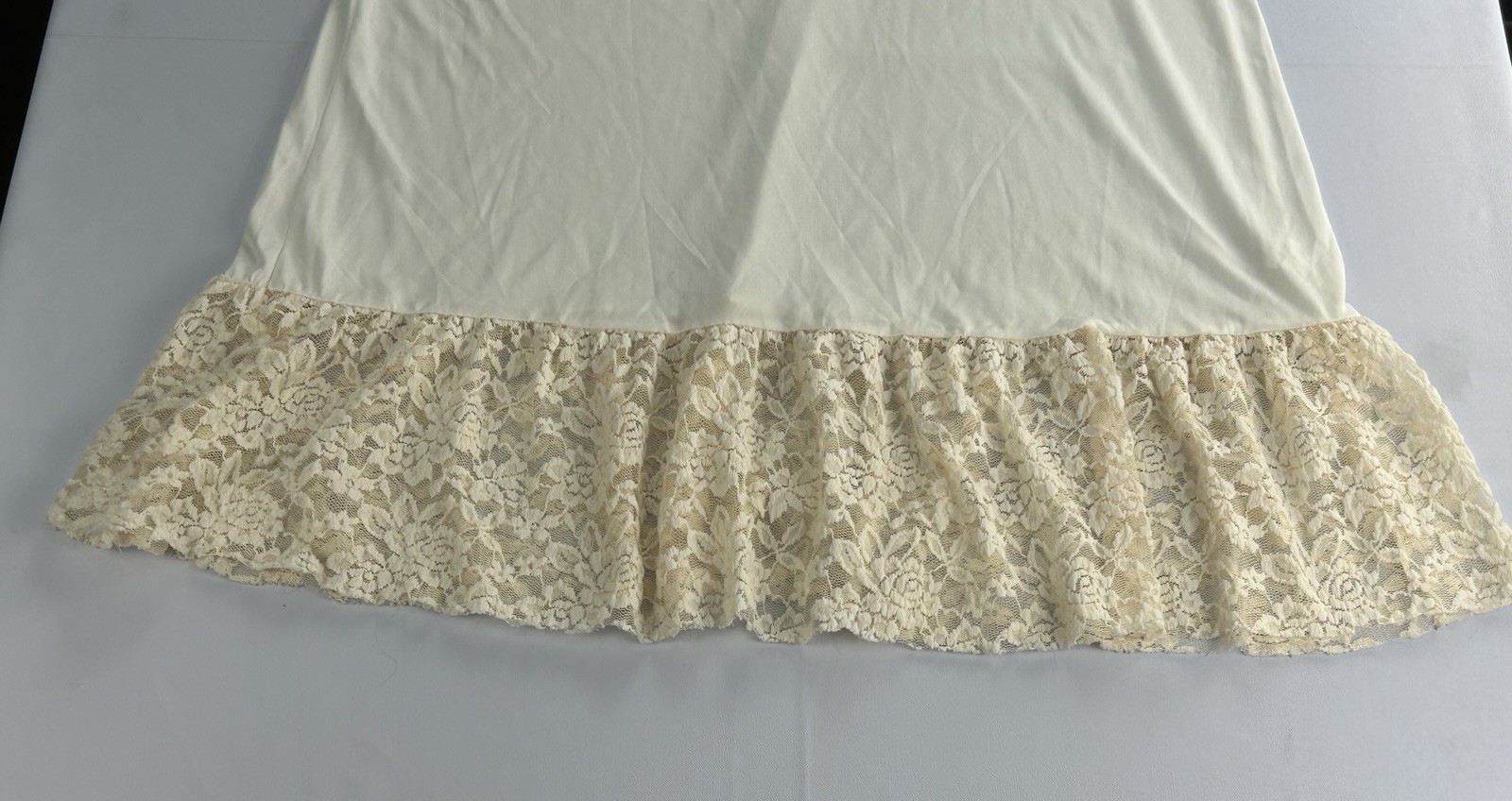 Kendra’s Y2K XL Ivory Lace Hem Layering Slip Extender Made USA BOHO Cottagecore