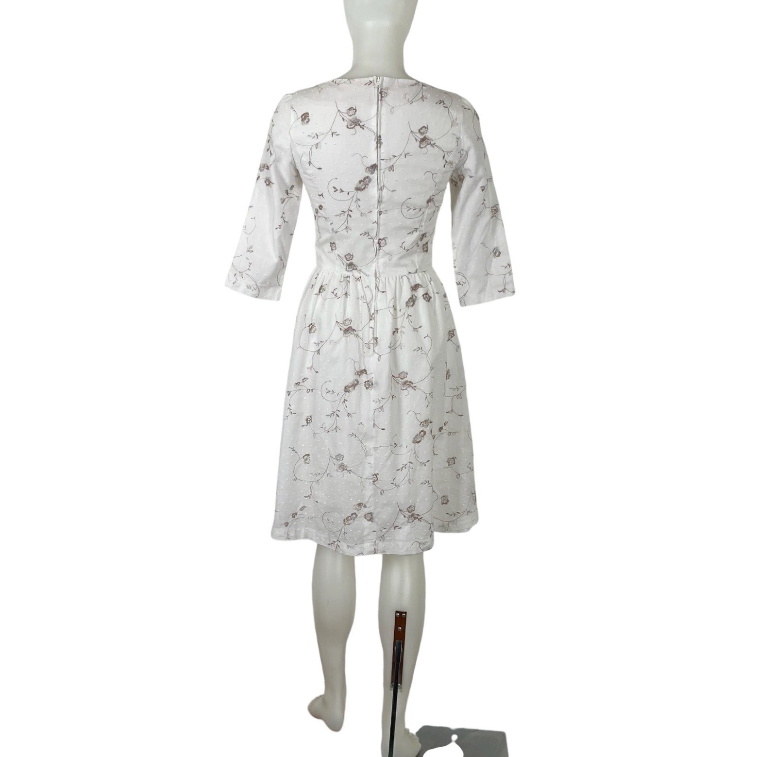 VTG 60s Tea Dress White Swiss Dot Embroidered Floral Classic Cotton Lined S/XS