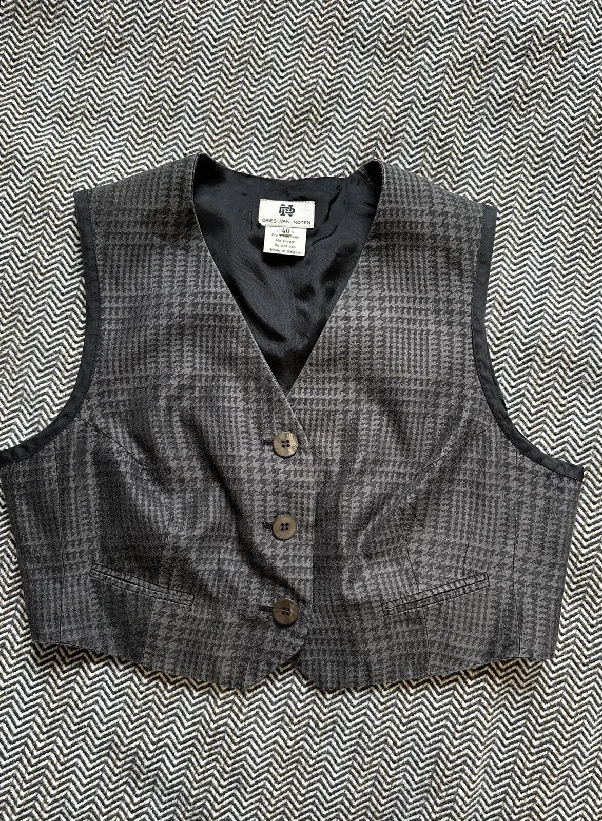 DDP Vintage DRIES VAN NOTEN Womens Silk Cropped Vest Top Rare Size 40