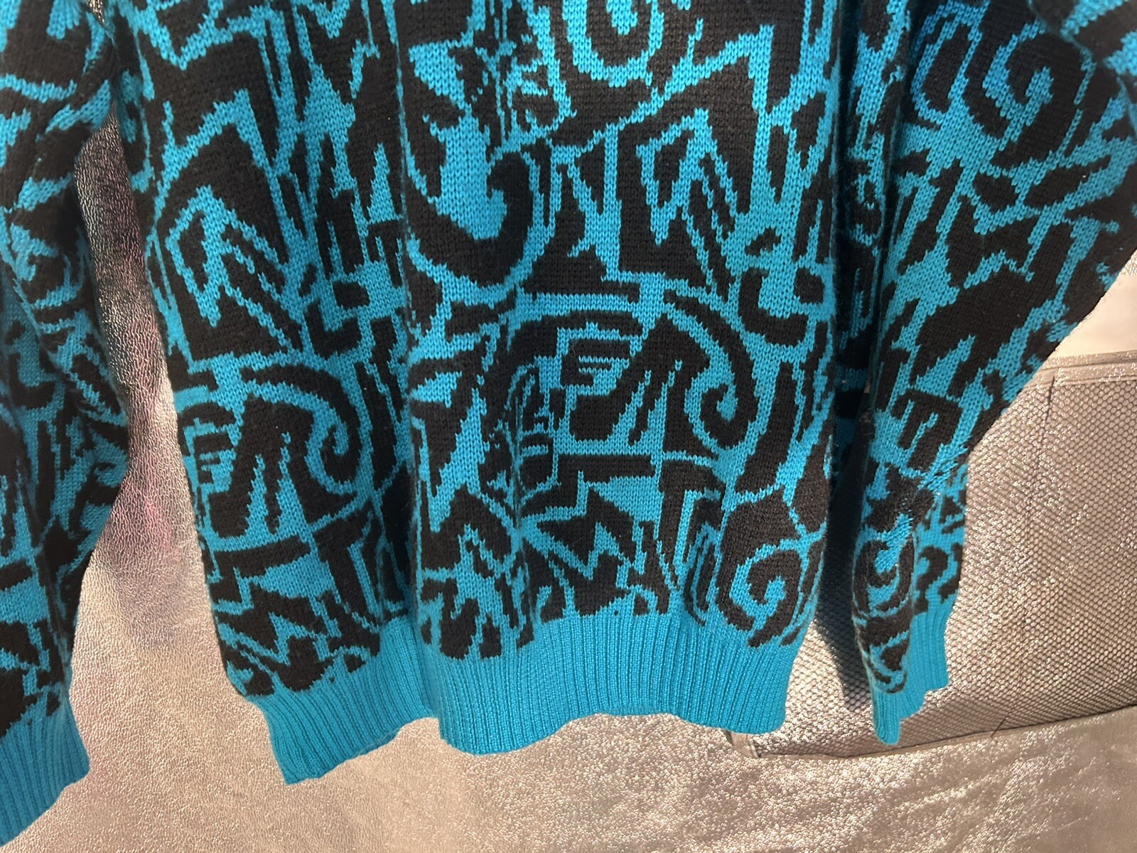 Snuggler – Blue and BlackWoven WOOL Blend – Warm Cozy SKI Sweater sz M *Vintage!