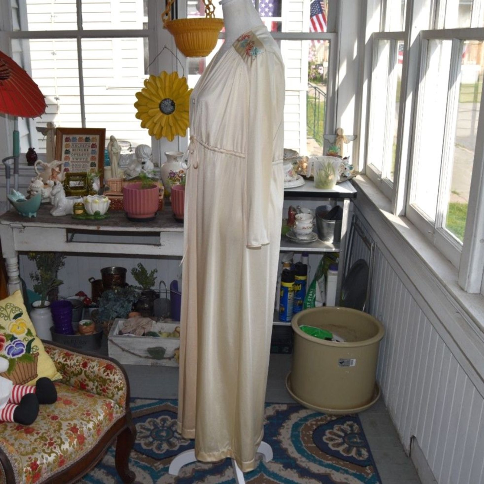 Vintage JCPenney Embroidered Hostess Gown Cream Maxi Loungewear L XL