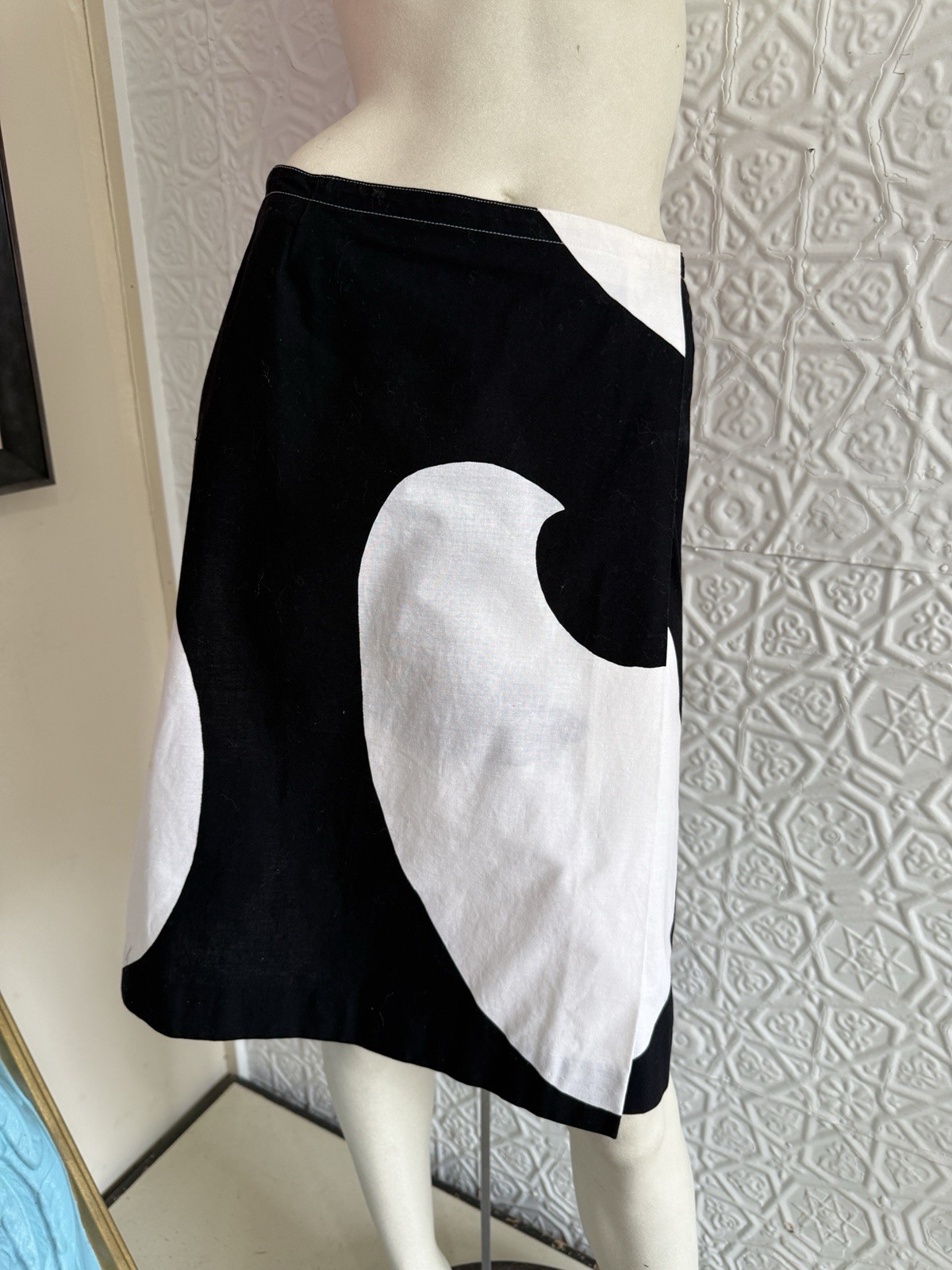 Vintage Marimekko Design Research Wrap skirt-Black & White-Wave-Midi-Mini-Medium