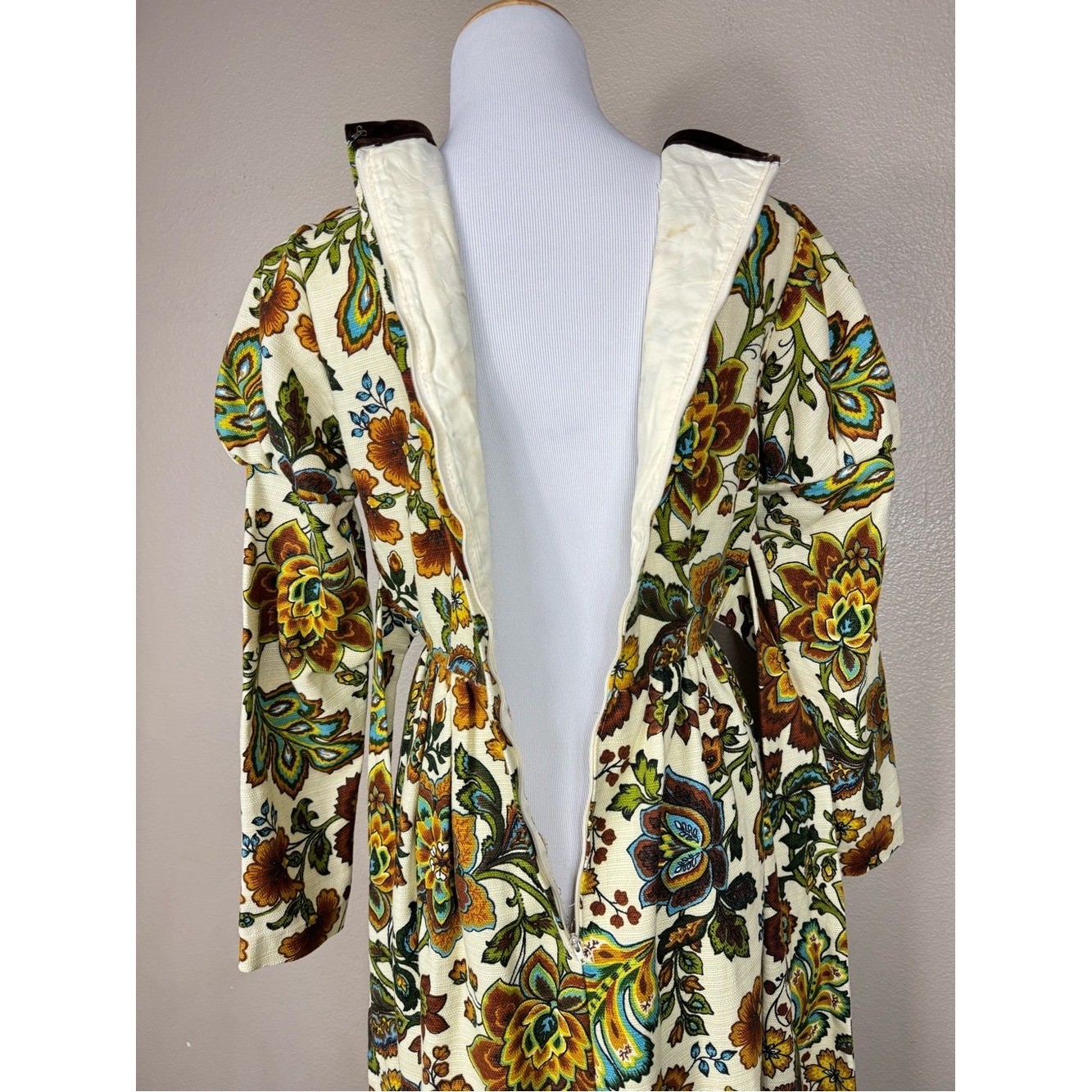 California Charmer 60’s Regency Tapestry Fabric Prairie Dress