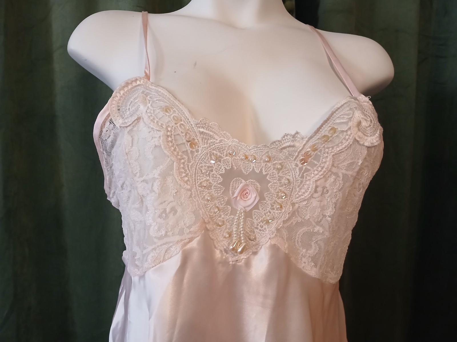 Vintage Pink Liquid Satin Heart Lace Sequins Pearl Rose Nighty Lingerie M EUC