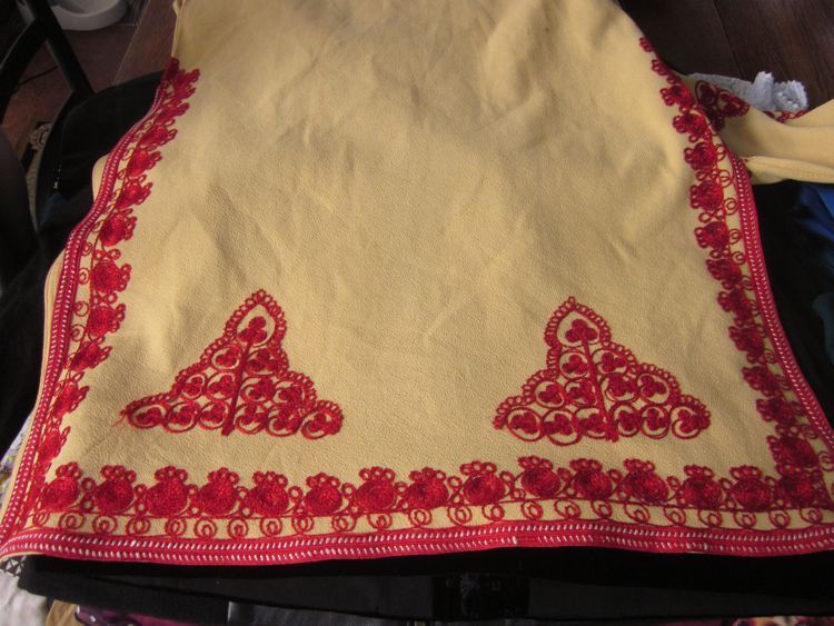 RARE Vtg 60s 70s Tribal Hippie Festival Dashiki Dress Heavy Red Embroidery S/M