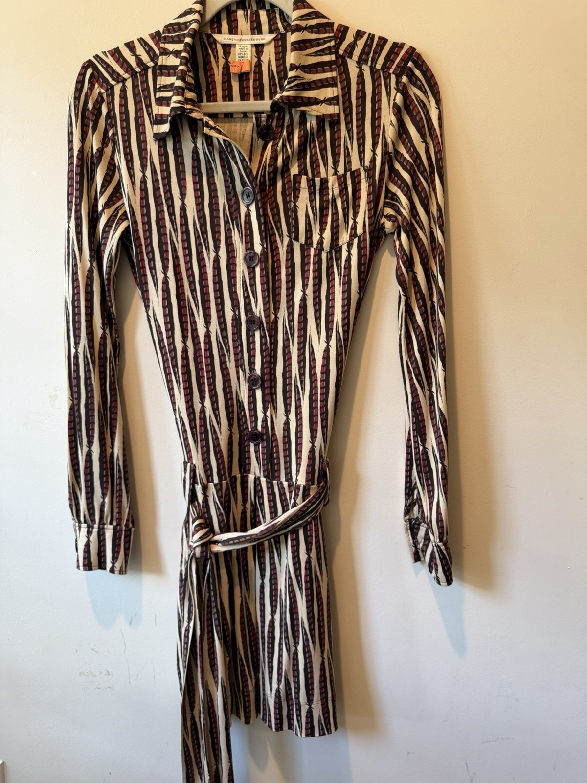 Diane von Furstenberg 100% Silk, Size 6, Retro Dress, Vintage