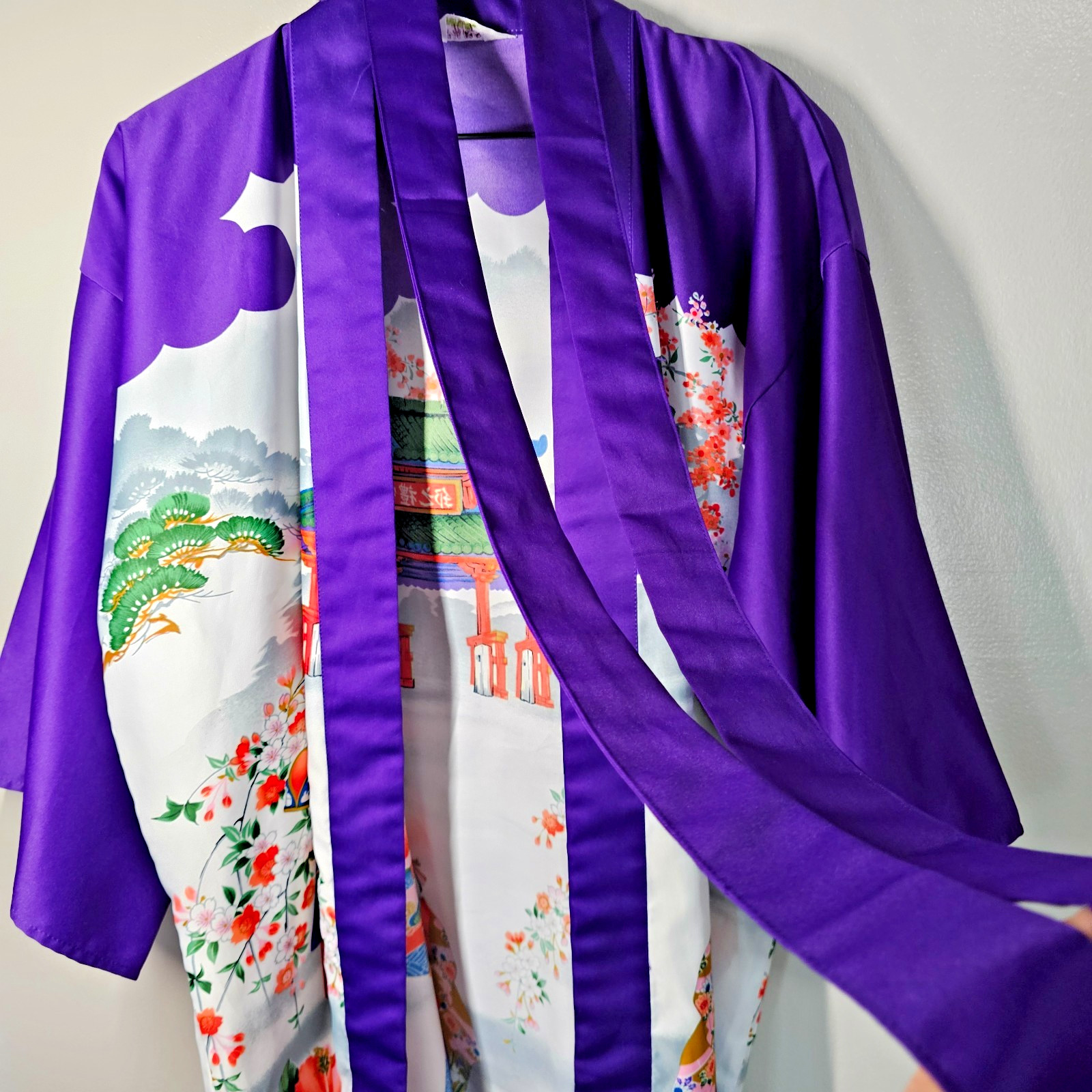 Vtg Ichiban Japanese Kimono Robe Purple Geisha Pagoda Satin NWOT Made in Japan