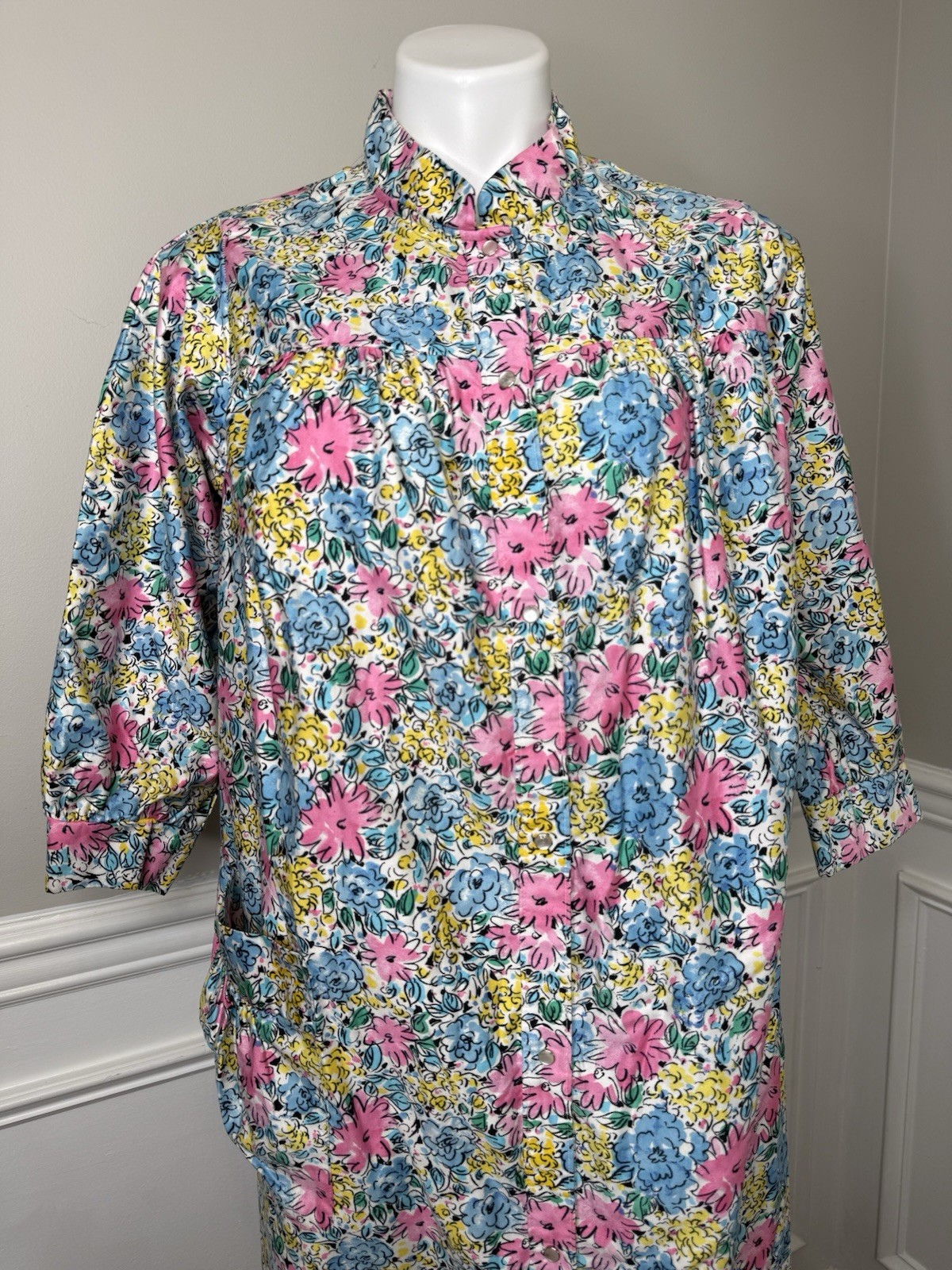 Vintage Carriage Court Bright Florals Cotton House Dress Nightgown Sz L Womens E