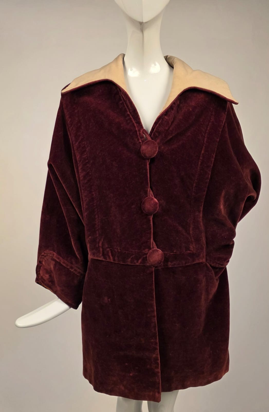 OVERSIZED EDWARDIAN VELVET JACKET W BIG BUTTON FRONT + BLONDE WOOL COLLAR