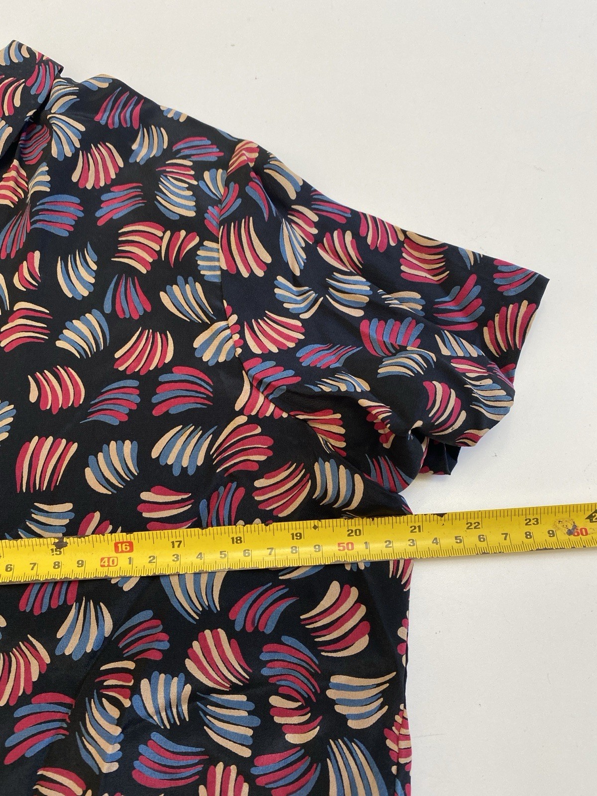 Vintage Handmade S 100% Silk Blouse Top Short Sleeve Abstract
