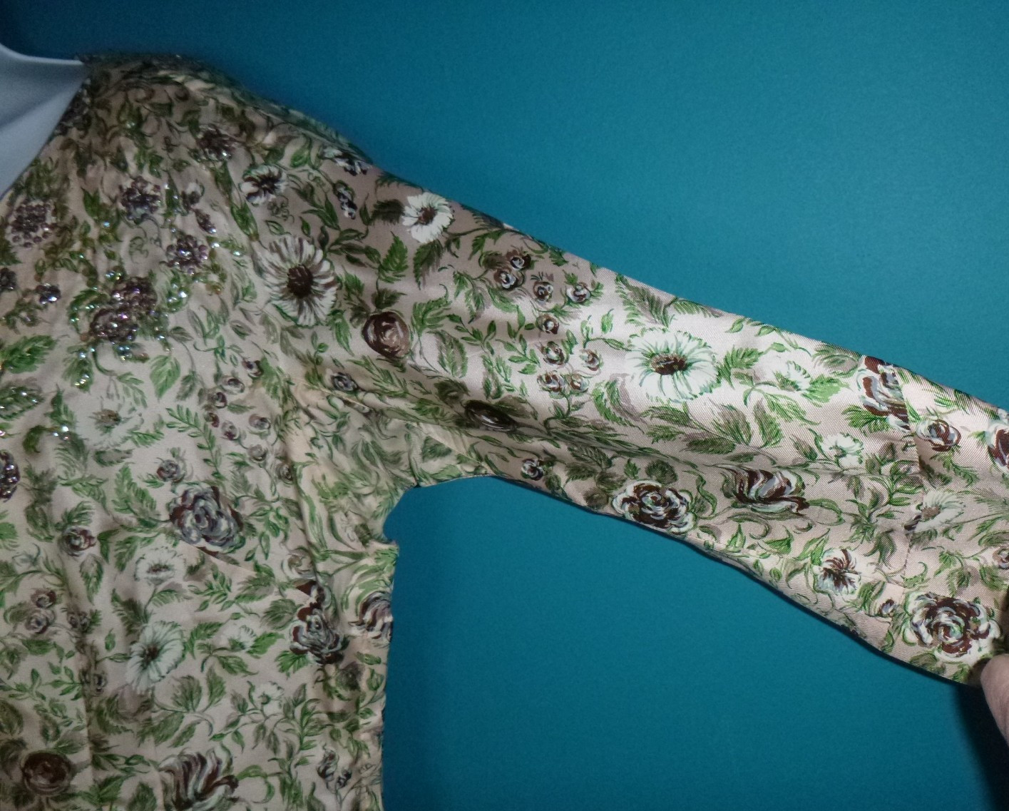 Vtg 1940s Pinkish Tan Silky Floral Dress Sequin Embellishment VOLUP Sz L/XL