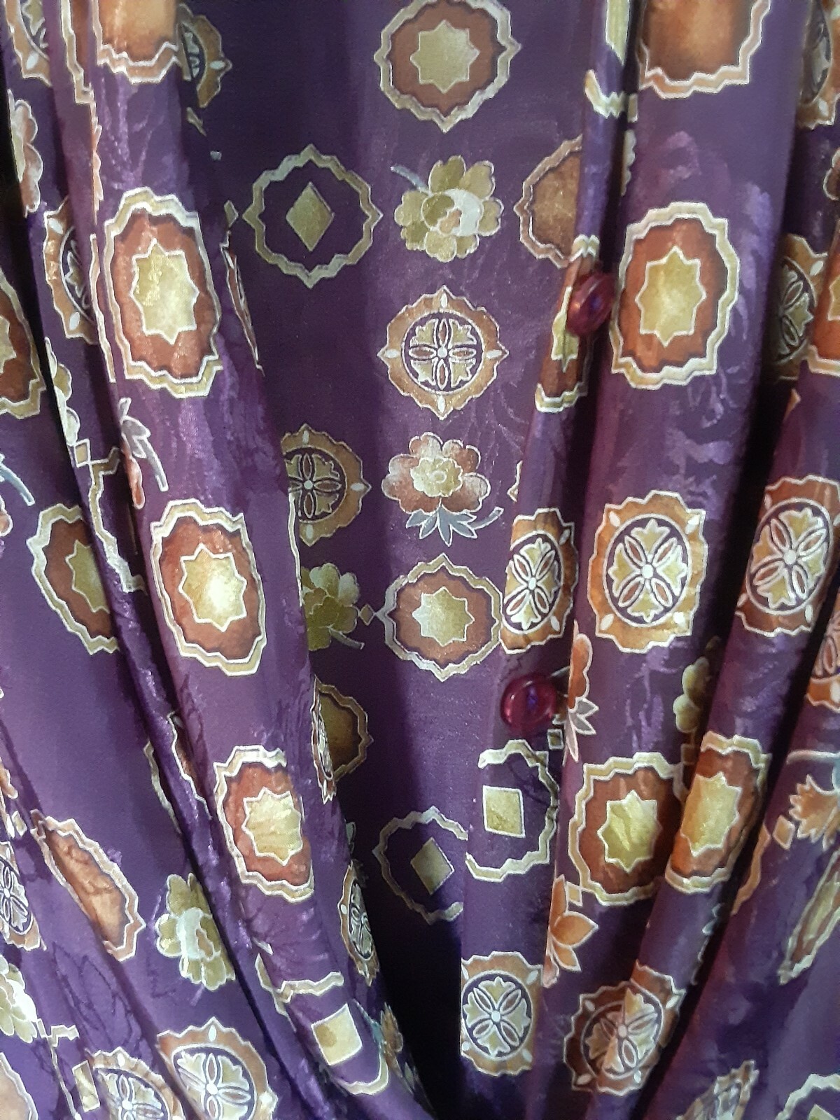 Vintage Purple Silky Blouse Cowl Medallion Motif Pullover Size 10