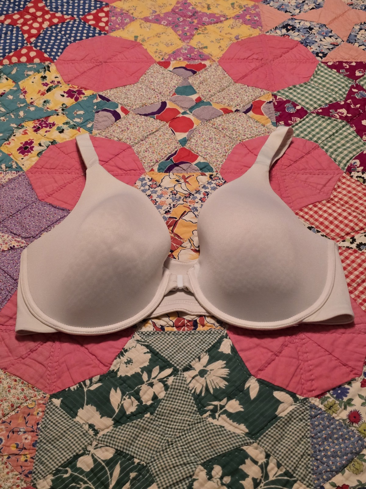 VINTAGE CABERNET #12600 WHITE 40D FRONT-CLOSURE LINED BRA