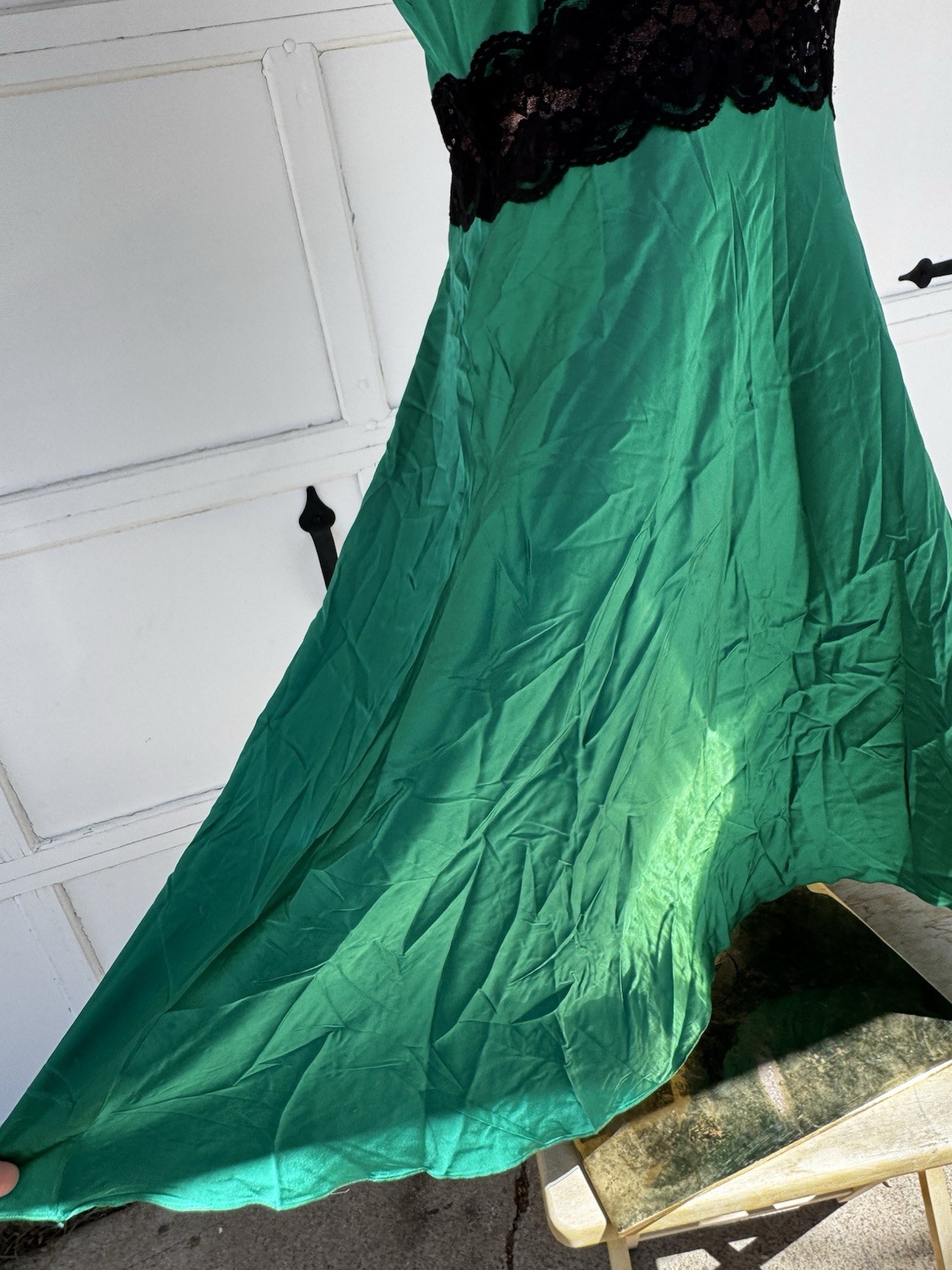 VTG Searle Silk Cap Sleeve Slip Dress V Neck Lace Emerald Green Black 90s Y2K