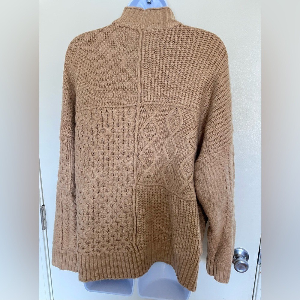 American Eagle Vintage Tan Cable Knit Mock Turtleneck Sweater Academia Size L