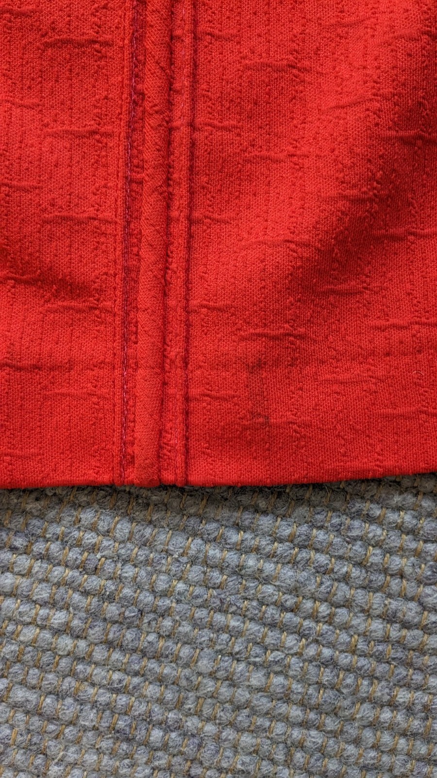 Vintage red textured poly mini – M/L