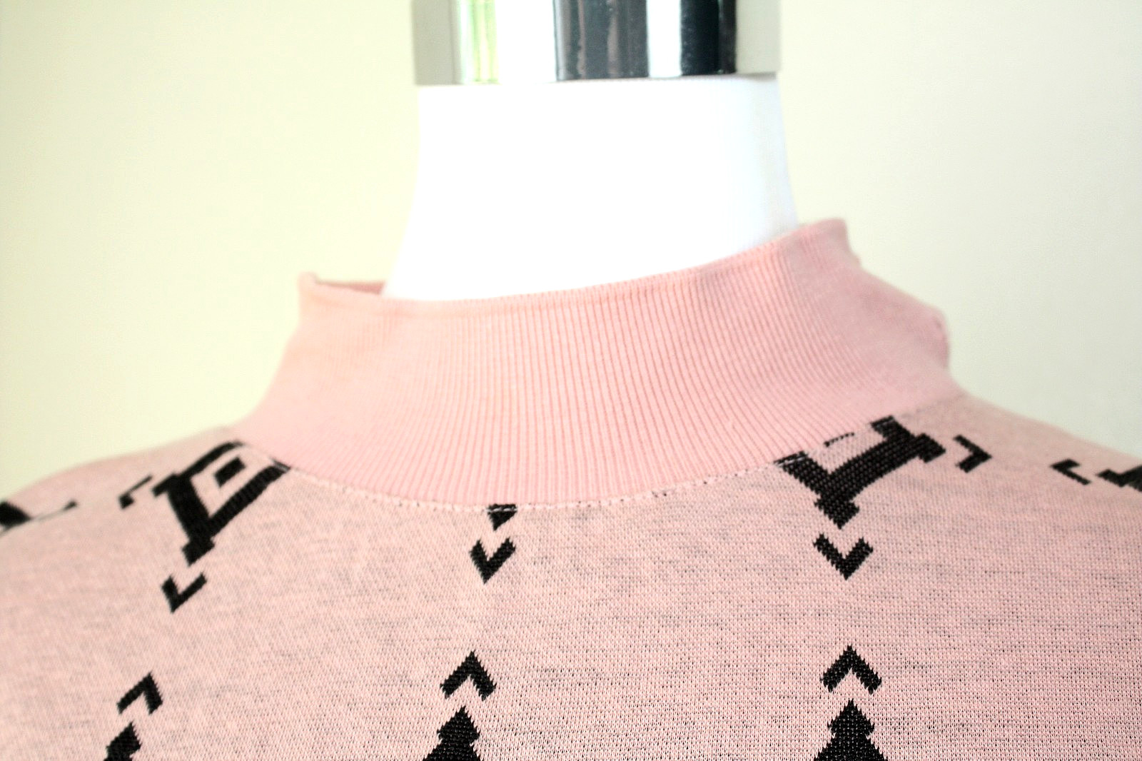 Preppy VTG McMac Pullover Sweater Top Mini Dress Sz L Pink Black Tribal Comfy 03