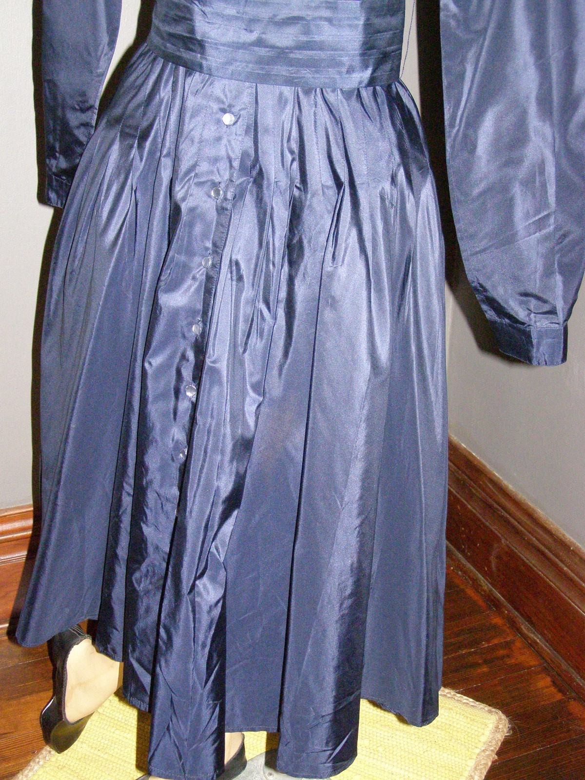 Vintage 80’s dark navy-blue button-down SHIRT DRESS S M silk LIZ CLAIBORNE full