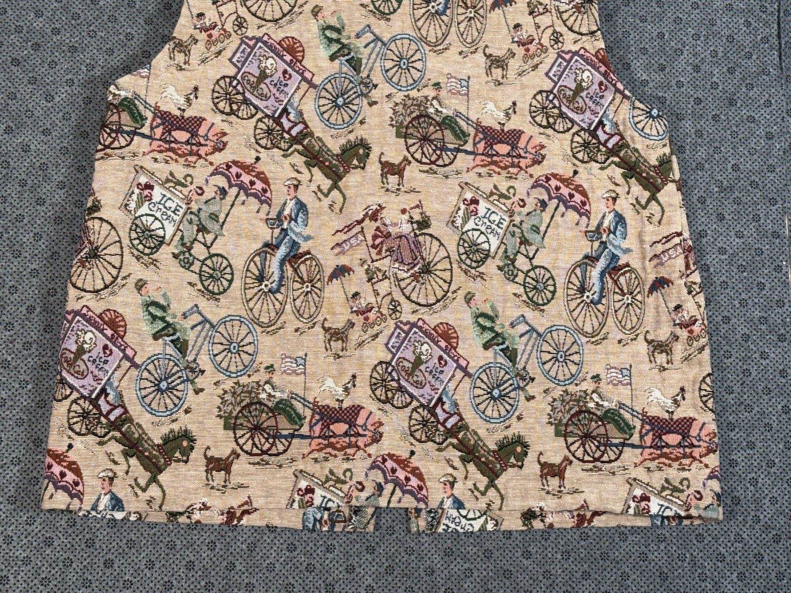 VTG Tapestry Full Zip Vest Victorian Novelty Italian Bicycle Ice Cream Size XL