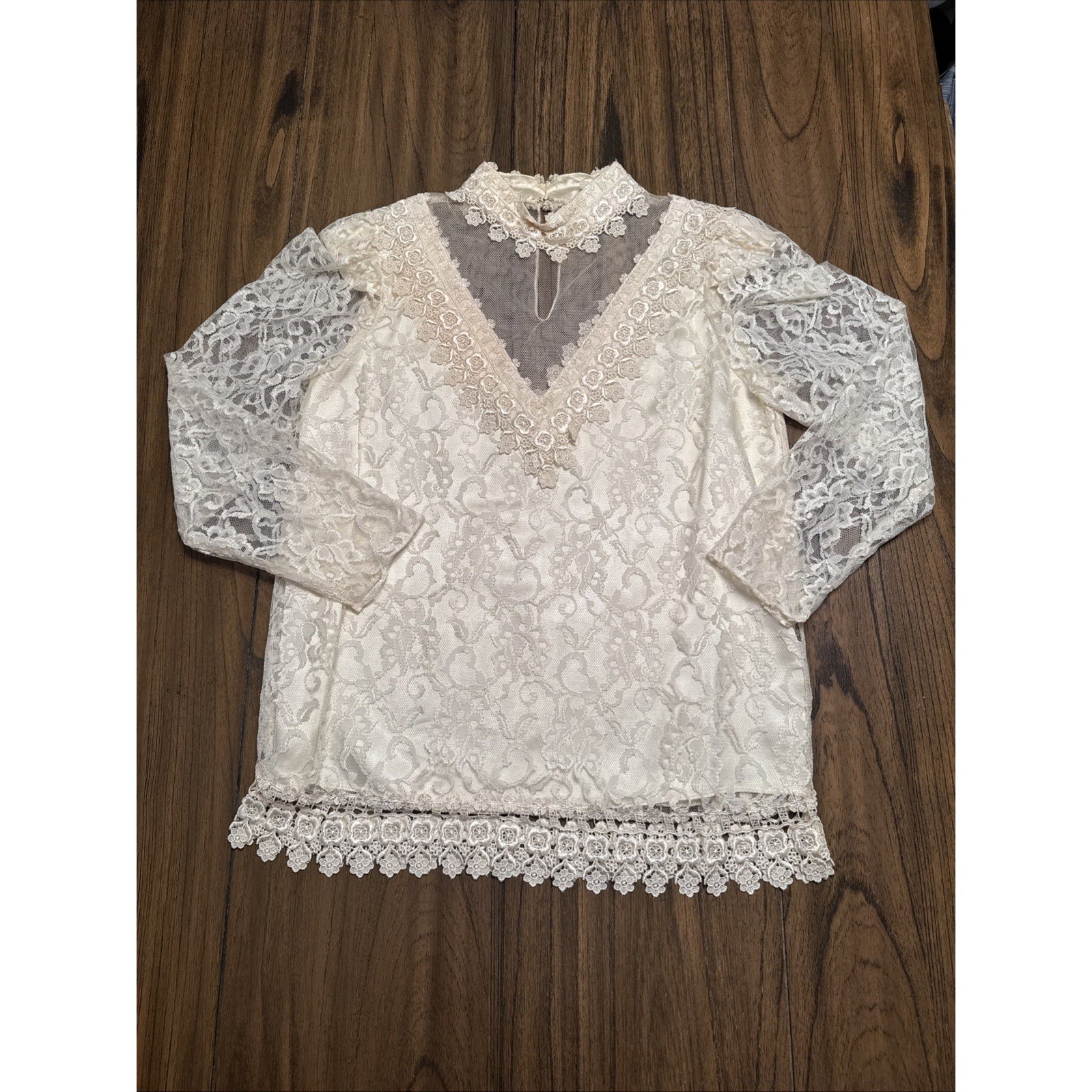 Vintage Lace Ivory Blouse With Satin Lining, Sz 7/8